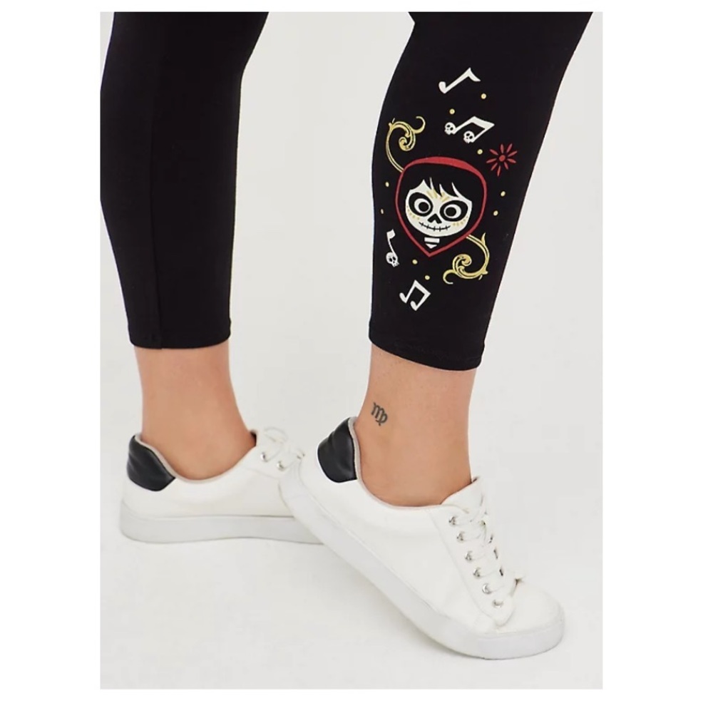 TORRID NWT CROP LEGGING - DISNEY COCO MIGUEL GUITAR - Picture 3 of 6